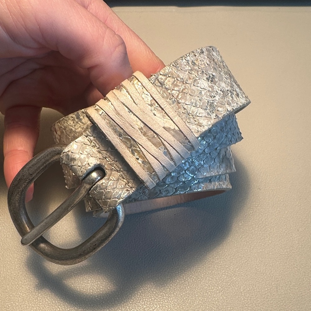 Silver Snakeprint Textured Genuine Leather Women’s Belt